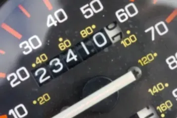 Din categoria "cum să NU îți cumperi mașină"