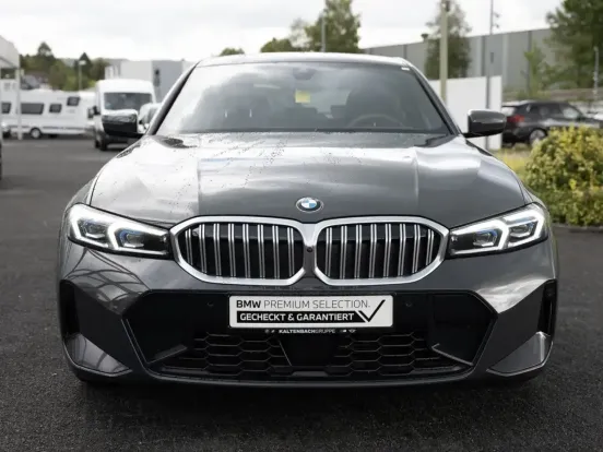 BMW 320d xDrive M Sport 2025 – 15.072 km, 190 CP, Diesel, Automată, Tracțiune Integrală – Leasing Auto pe Firmă, Avans 15-50%, Rată 662 EUR/lună