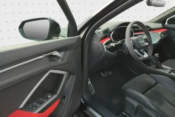 Audi RSQ3 – Adrenalină Pură și Performanță RS: Recompensa Supremă în Leasing pentru Firma ta!