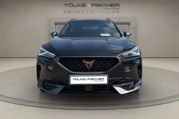 CUPRA Formentor 2024 – 7.078 km, SUV compact sport, Automată – Leasing Financiar sau Operaţional pe Societate, Avans 15-50%, Perioadă Maximă 1-5 Ani