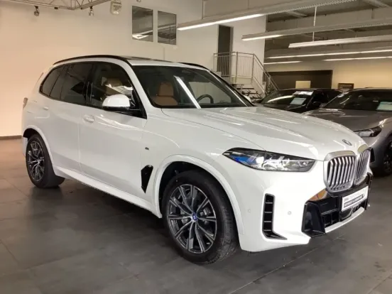 BMW X5 2023 – 37.800 km, 3.0 xDrive, Automată – Leasing Auto pe Societate, Avans 15-50%, Rată 865 EUR, Perioadă 5 Ani