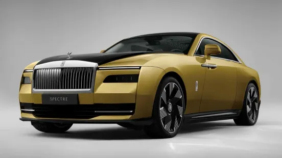 Rolls-Royce Spectre: pentru că tăcerea e de aur, mai ales când nu vrei să dai explicații