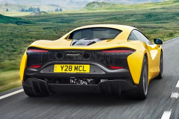 McLaren: pentru momentele când vrei să ajungi la ședință... înainte să fi plecat de acasă