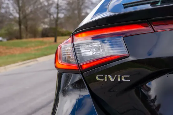 Honda Civic în leasing în 2026: eficiența hibridă și fiabilitatea japoneză care îți propulsează afacerea