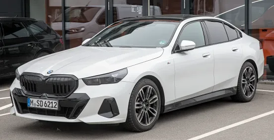 BMW Seria 5 în leasing pe firmă: partenerul ideal de business pe patru roți