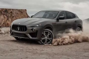 Moștenirea de familie la români: cum să-ți iei un Maserati Levante în leasing, dacă străbunicii nu ți-au lăsat unul