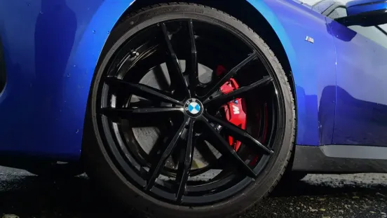 BMW Seria 2: Dinamism și versatilitate în segmentul premium compact