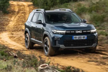 Fenomenul „Car Camping” și de ce Dacia Bigster este arma supremă a noului trend