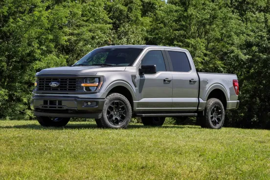 Review Ford F-150: Cosplay de șantier la preț de penthouse sau cum să fii director executiv cu spirit de salahor