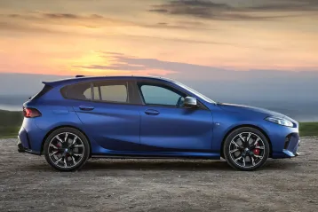 Review BMW Seria 1: Tehnologie de ultimă generație și dinamică premium în segmentul compact