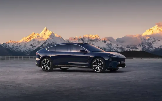 Fenomenul NIO: Cine este „Tesla din China”, cum revoluționează industria prin schimbul de baterii și cu ce provocări se confruntă la nivel global