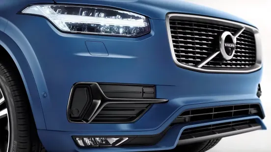 Dilema SUV-ului de familie: De ce un Volvo XC90 Plug-in Hybrid rulat reconfigurează calculele când îl compari cu un model de volum nou