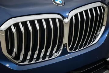 BMW X5 din 2022 sau un crossover de volum nou? De ce un SUV de lux rulat oferă infinit mai mult la același buget