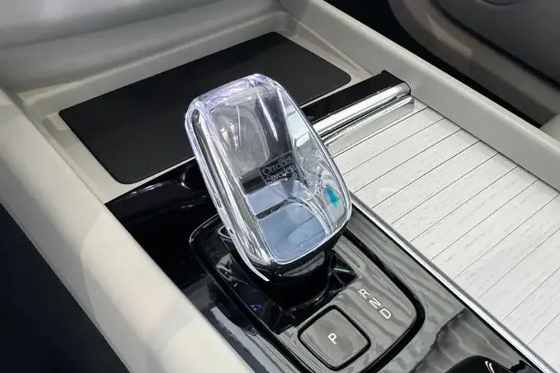 Volvo XC60 din 2025 cu 10 km - oferta VOL102131 - foto 18