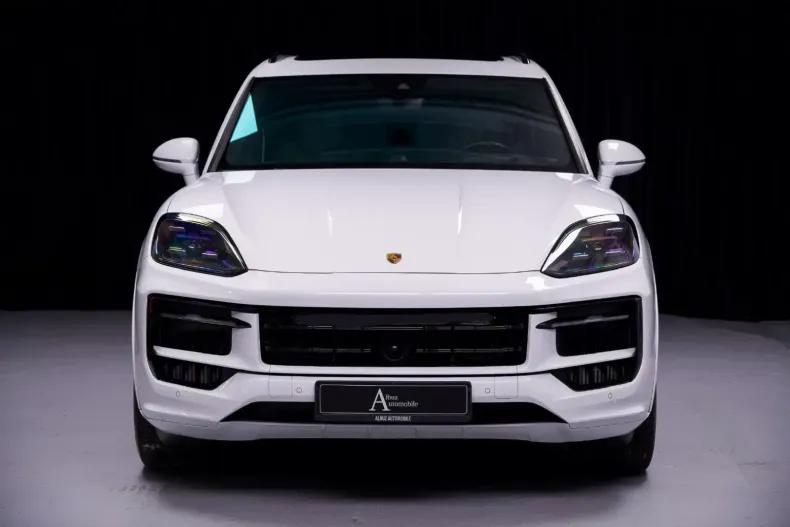 Porsche Cayenne din 2024 cu 24.490 km - oferta POR103312 - foto 2