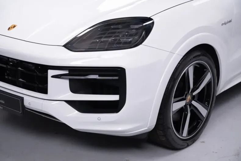 Porsche Cayenne din 2024 cu 24.490 km - oferta POR103312 - foto 7