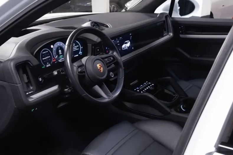 Porsche Cayenne din 2024 cu 24.490 km - oferta POR103312 - foto 9