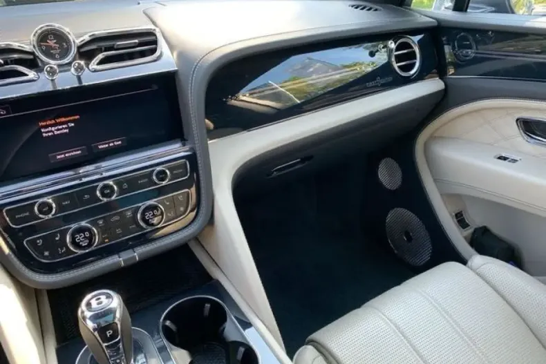 Bentley Bentayga din 2023 cu 26.233 km - oferta BEN103317 - foto 16