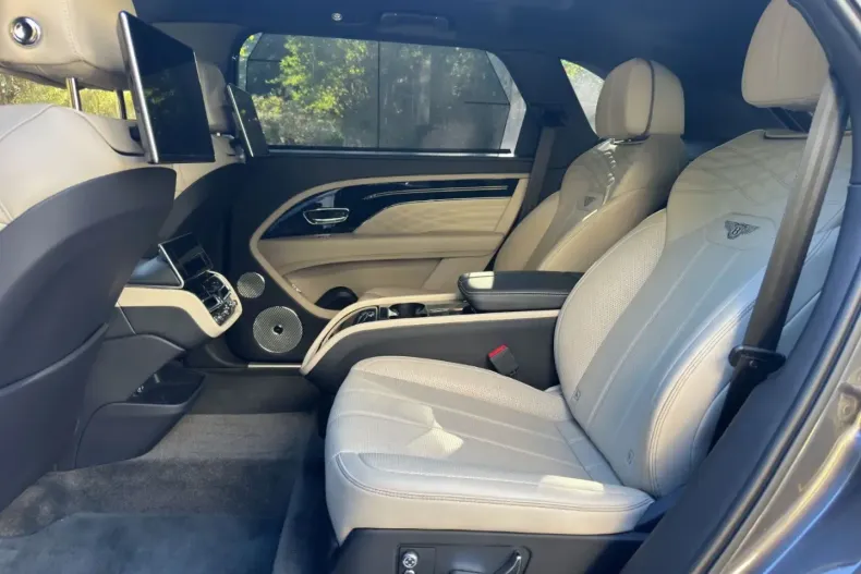 Bentley Bentayga din 2023 cu 26.233 km - oferta BEN103317 - foto 18