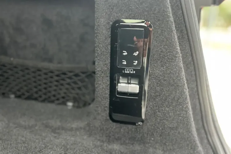 Land Rover Range Rover Sport din 2023 cu 15.796 km - oferta LAN103322 - foto 20