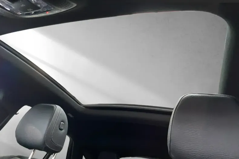 Mercedes-Benz GLE 400 din 2024 cu 7.320 km - oferta MER103323 - foto 13