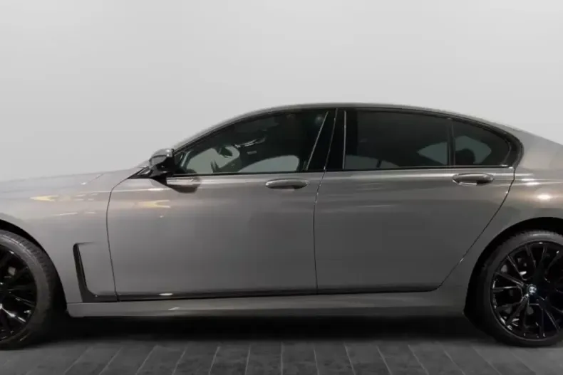 BMW 730 din 2022 cu 45.615 km - oferta BMW103327 - foto 2