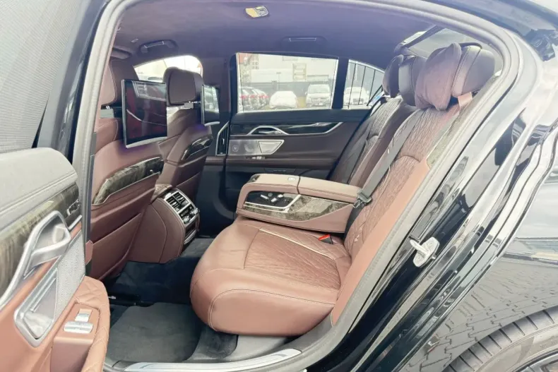 BMW 740 din 2022 cu 92.450 km - oferta BMW103331 - foto 10