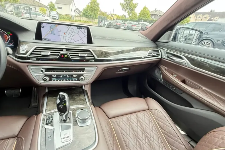 BMW 740 din 2022 cu 92.450 km - oferta BMW103331 - foto 16