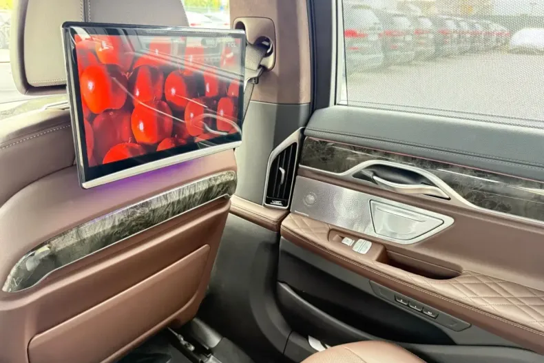 BMW 740 din 2022 cu 92.450 km - oferta BMW103331 - foto 23