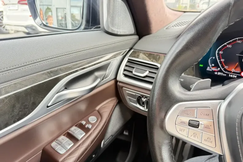 BMW 740 din 2022 cu 92.450 km - oferta BMW103331 - foto 41