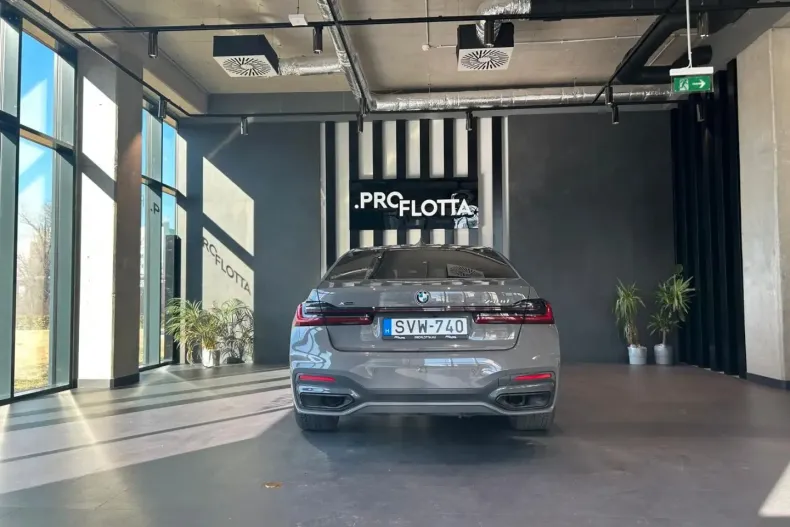 BMW 740 din 2021 cu 102.000 km - oferta BMW103332 - foto 3