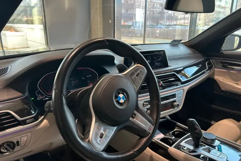 BMW 740 din 2021 cu 102.000 km - oferta BMW103332 - foto 9