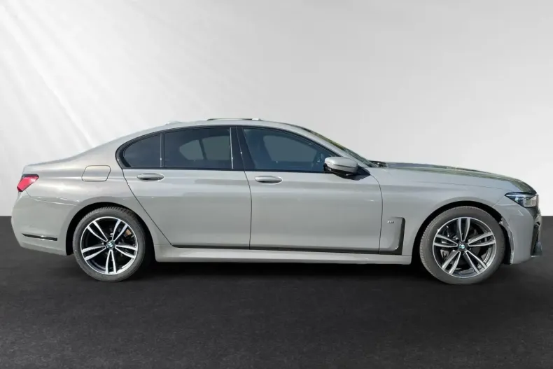 BMW 740 din 2021 cu 80.740 km - oferta BMW103339 - foto 2