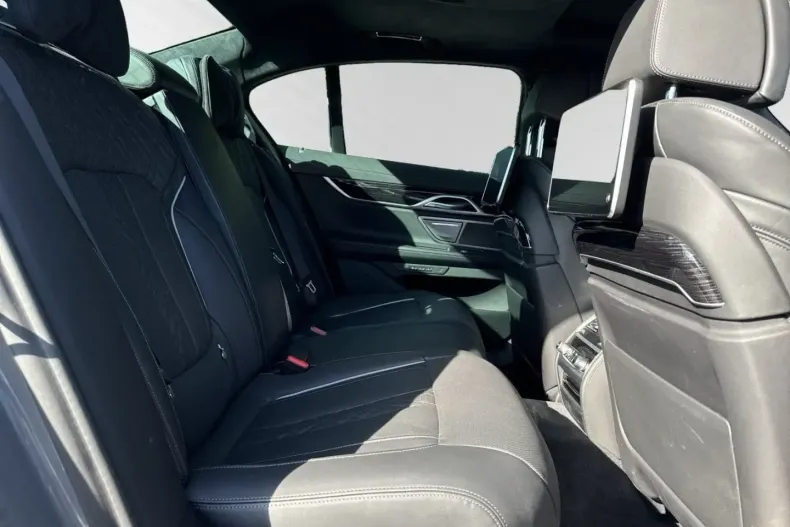 BMW 740 din 2021 cu 80.740 km - oferta BMW103339 - foto 12