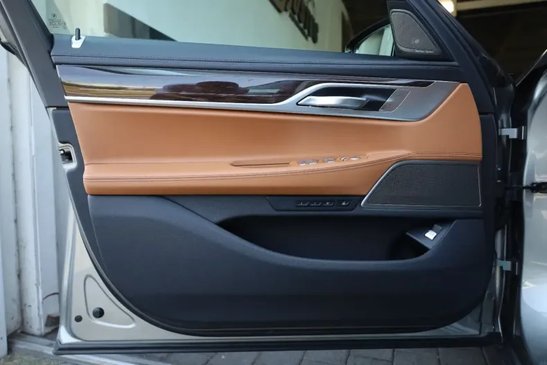 BMW 730 din 2022 cu 57.550 km - oferta BMW103342 - foto 9