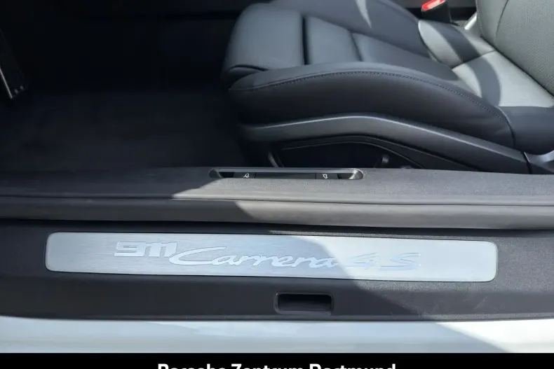 Porsche 992 din 2024 cu 5.851 km - oferta POR103344 - foto 17