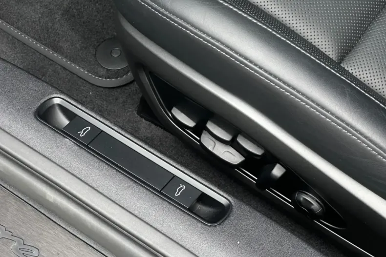 Porsche 992 din 2022 cu 12.100 km - oferta POR103349 - foto 26