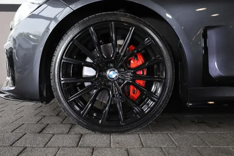 BMW 750 din 2020 cu 89.156 km - oferta BMW103352 - foto 4