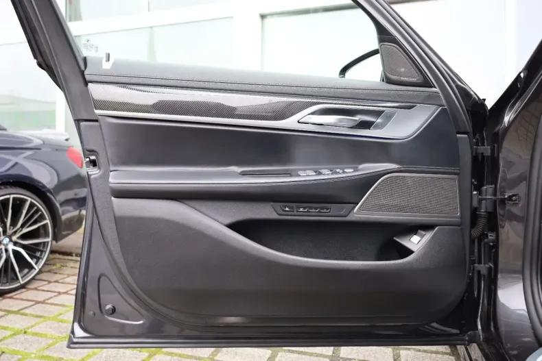 BMW 750 din 2020 cu 89.156 km - oferta BMW103352 - foto 10