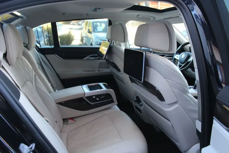 BMW 730 din 2021 cu 124.500 km - oferta BMW103354 - foto 1