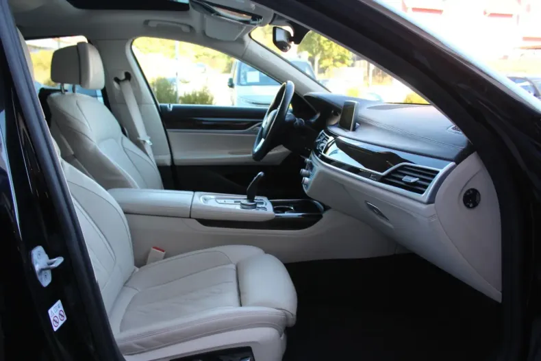 BMW 730 din 2021 cu 124.500 km - oferta BMW103354 - foto 18