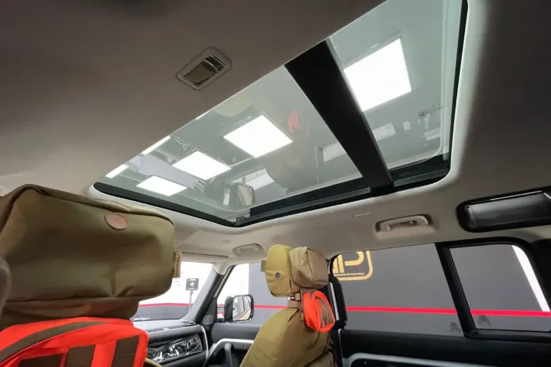 Land Rover Defender din 2021 cu 33.760 km - oferta LAN103357 - foto 27