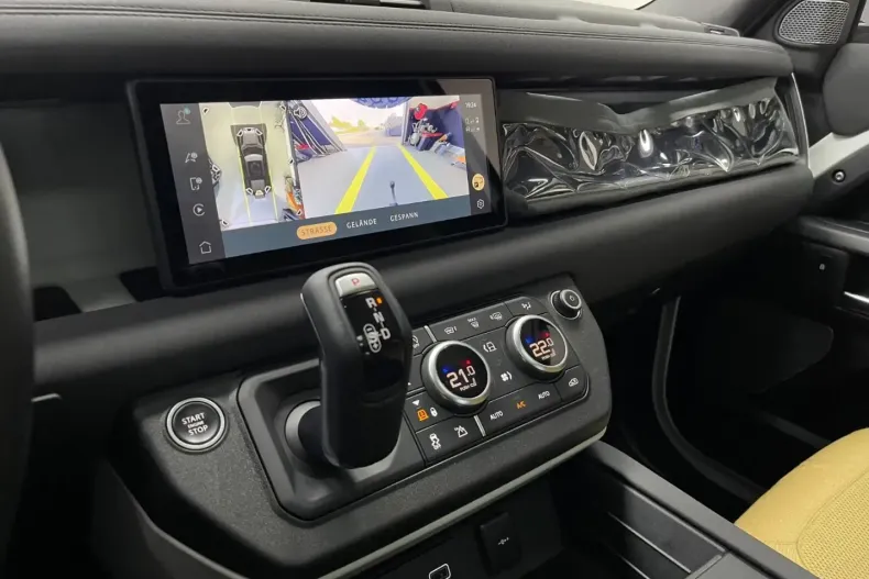 Land Rover Defender din 2021 cu 33.760 km - oferta LAN103357 - foto 28