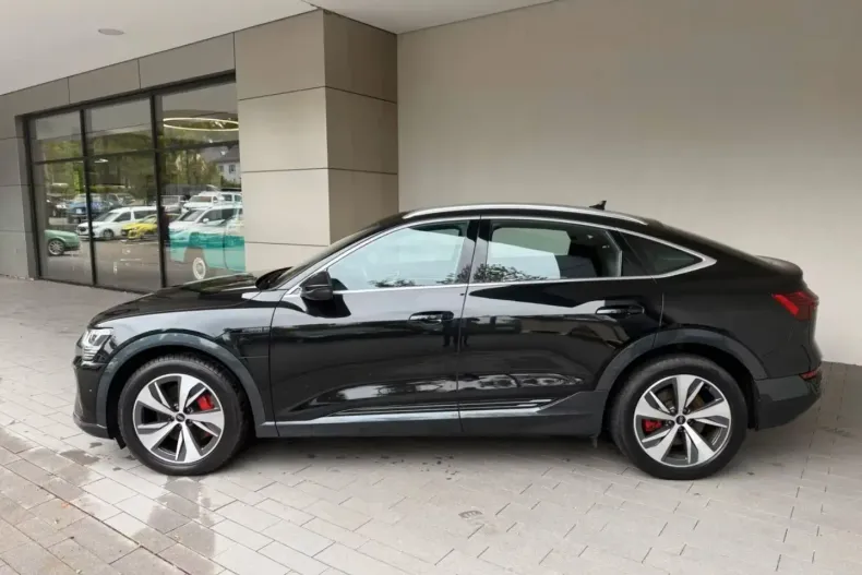 Audi Q8 din 2023 cu 20.000 km - oferta AUD103359 - foto 2