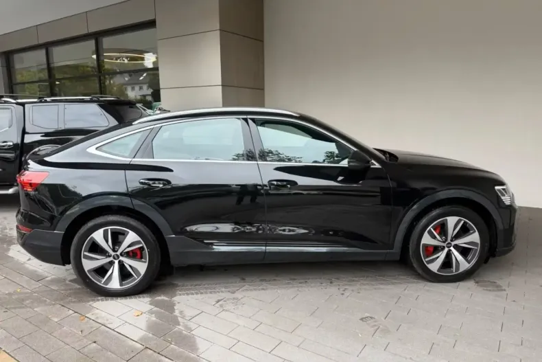 Audi Q8 din 2023 cu 20.000 km - oferta AUD103359 - foto 4