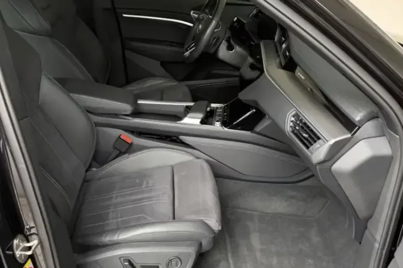 Audi Q8 din 2023 cu 20.000 km - oferta AUD103359 - foto 12