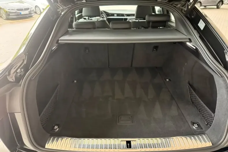 Audi Q8 din 2023 cu 20.000 km - oferta AUD103359 - foto 14