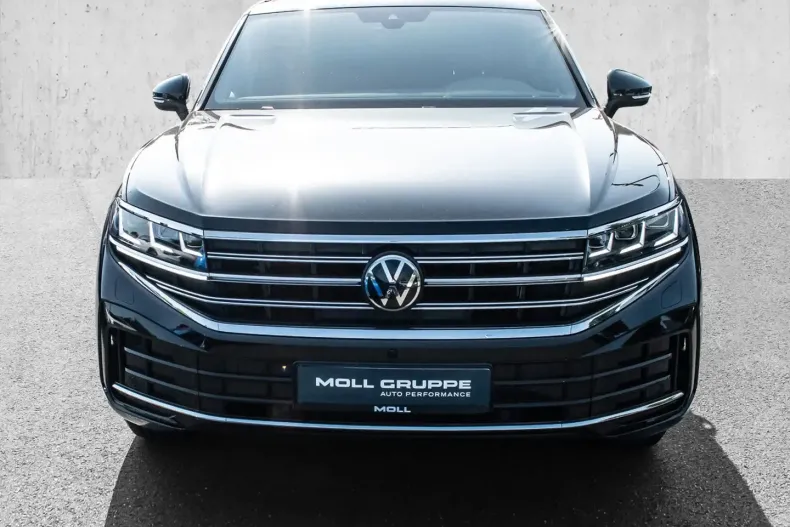 Volkswagen Touareg din 2024 cu 6.540 km - oferta VOL103361 - foto 2
