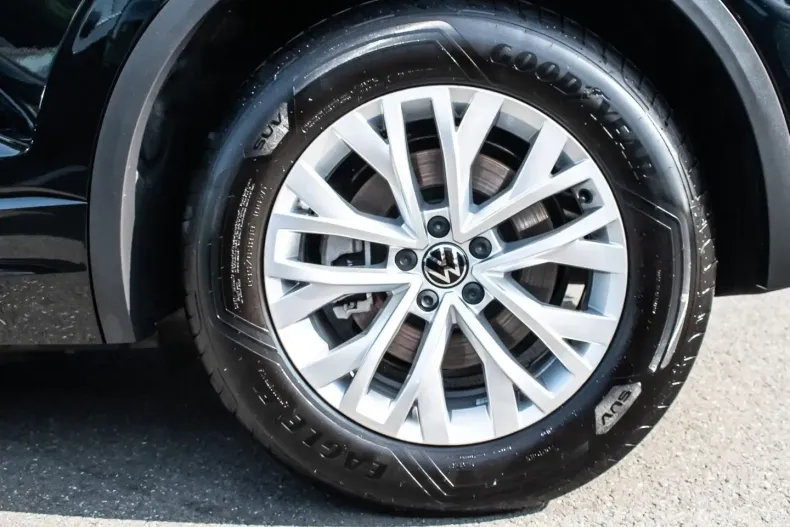 Volkswagen Touareg din 2024 cu 6.540 km - oferta VOL103361 - foto 6