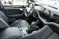 Volkswagen Touareg din 2024 cu 6.540 km - oferta VOL103361 - foto 7